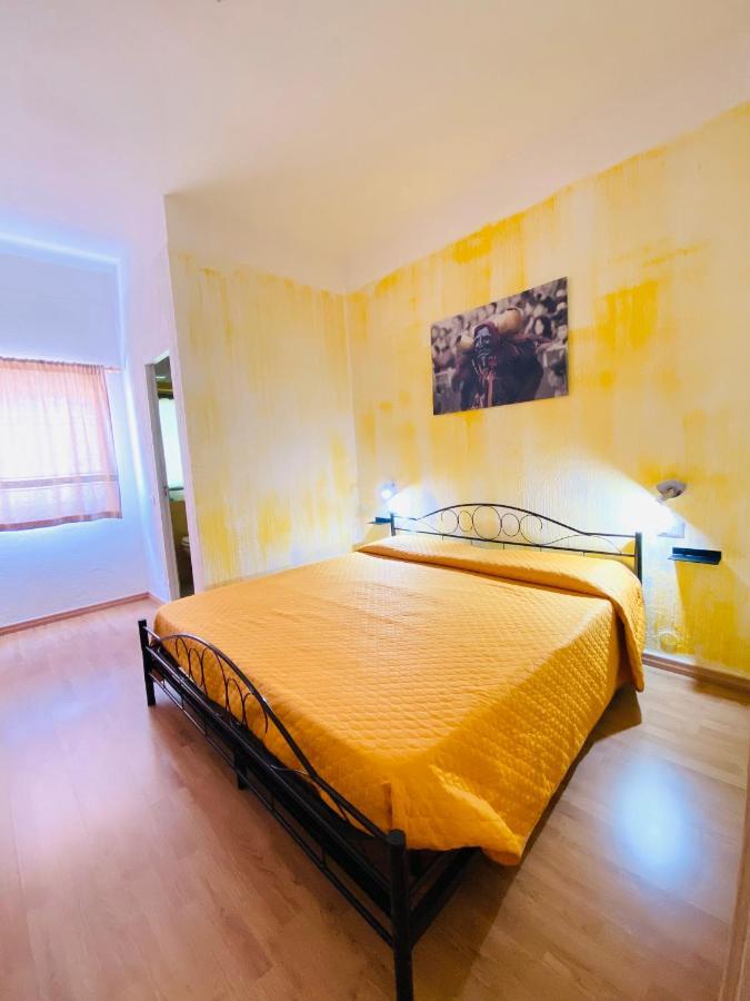 Green Gallery And Restaurant Hotel Muravera